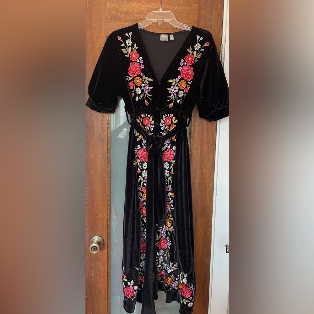 ASOS Black Velvet SS Multicolored Floral Embroidered Midi Tea Dress